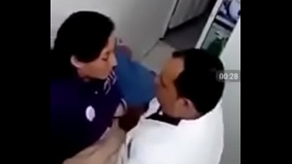 Enfermeira gravou a colega fudendo com médico no hospital