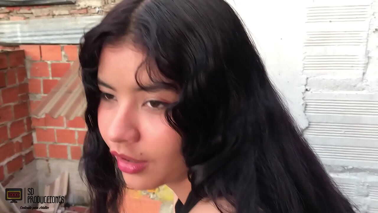 Novinha da favela fodendo forte com macho