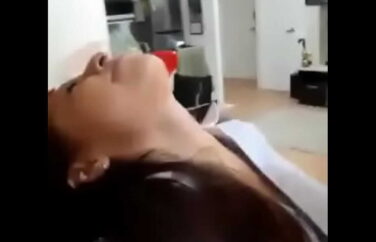 Professor fazendo a aluna gozar na pica dele